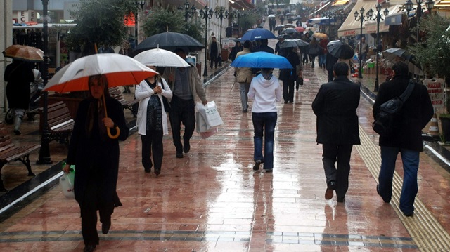 İzmir ve Aydın'da sağanak yağış bekleniyor. 
