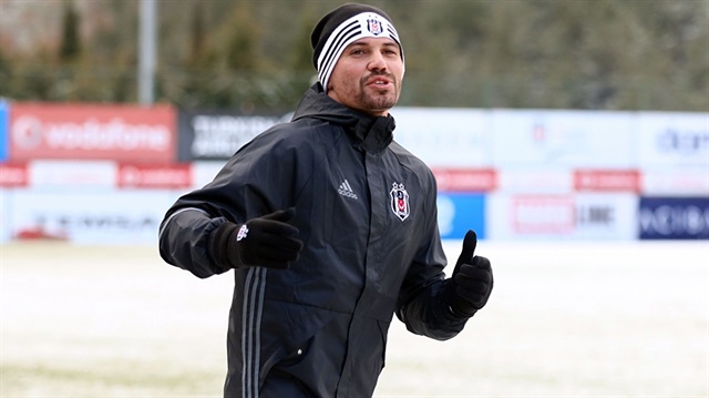 Yeniden Beşiktaş'a transfer olan Ersan Adem Gülüm takımla birlikte çalışmalara başladı.
