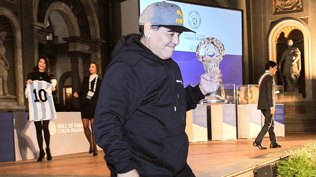 Maradona'nın FIFA'da futbolu teşvik edecek bazı çalışmalar yapacağı belirtildi.