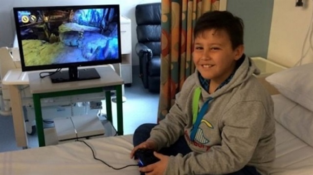 Vicdansız hırsız, kanser hastası çokların hastanede vakit geçirmelerine yardımcı olan PlayStation 4'ü çaldı.