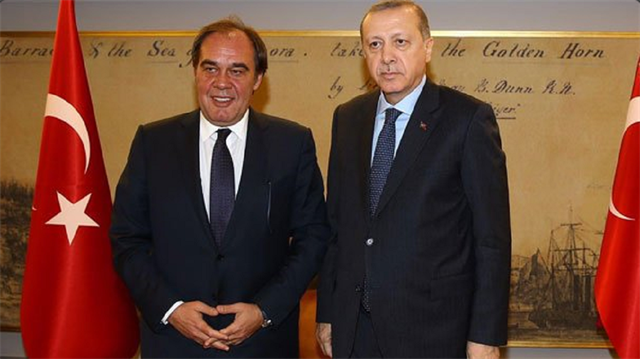Cumhurbaşkanı Erdoğan TFF Başkanı Yıldırım Demirören ile bir görüşme gerçekleştirdi.