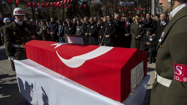 El Bab şehidi Emin Güngör, düzenlenen cenaze töreninin ardından toprağa verildi. 