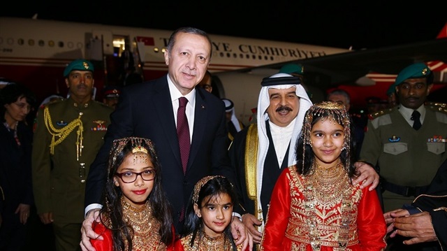 أردوغان وحمد يتفقان على بناء مسجد في البحرين بتنفيذ تركي