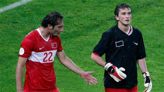 Hamit Altıntop ve Tuncay Şanlı EURO 2008'de serbest vuruş sırasında tartışmıştı. Şanlı, o gün ne konuştuklarını açıkladı.