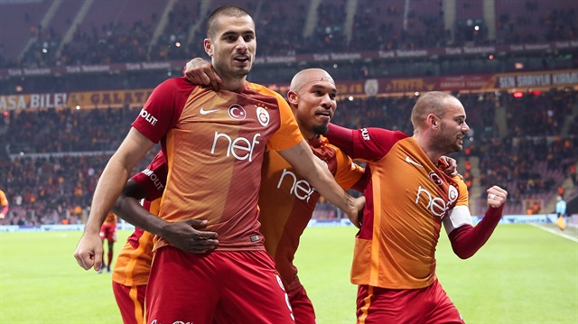 Sneijder'in Beşiktaş derbisine yetiştirilmeye çalışıldığı ifade edildi.
