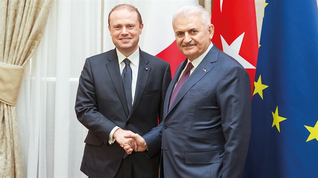 Başbakan Binali Yıldırım, Malta ziyaretinde Başbakan Joseph Muscat ile ortak basın toplantısı düzenledi. 