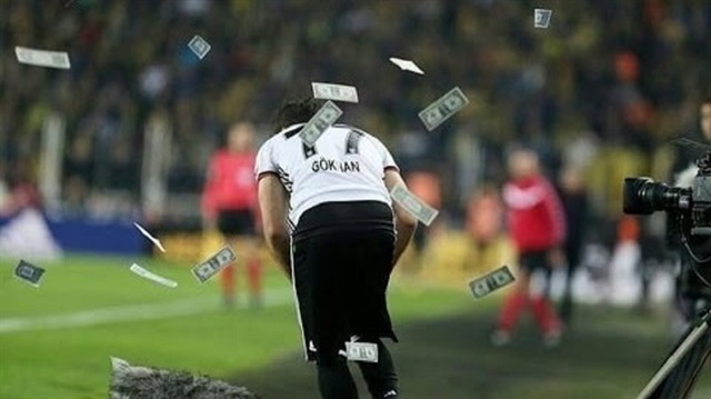 sarı-lacivertli taraftarlar Süper Lig'in 13. haftasında Kadıköy'de oynanan derbide Gökhan Gönül'e dolar atarak protesto etmişti.