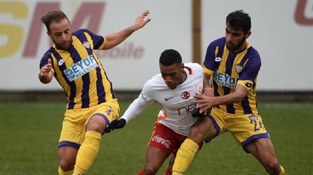 Menemen Belediyespor, Eyüpspor'a kendi sahasında 2-1 yenilerek galibiyet hasretini 4 maça çıkardı. 