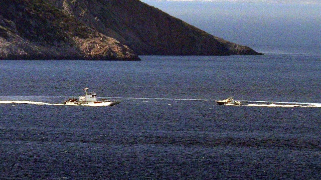 Kardak'ta Türk karasularını ihlal eden Yunan botu geri çevrildi. 