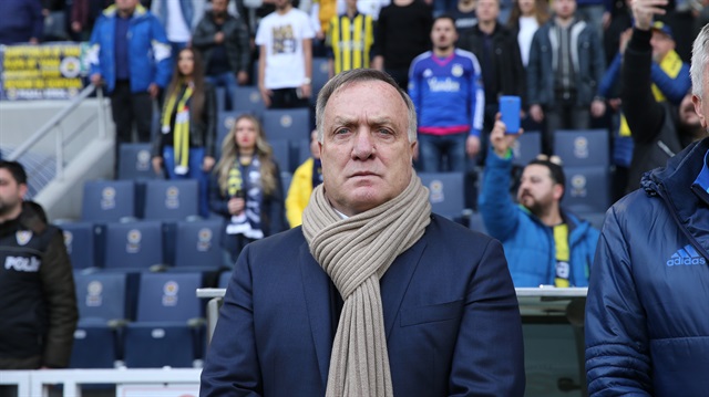 Fenerbahçe Teknik Direktörü Dick Advocaat, Kasımpaşa maçı sonrasında taraftarların tepkisini çekti. 
