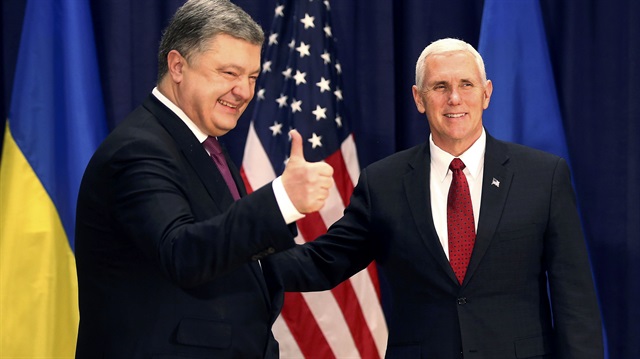 ABD Başkan Yardımcısı Mike Pence, Ukrayna Devlet Başkanı Petro Poroşenko ile Almanya'da düzenlenen 53. Uluslararası Münih Güvenlik Konferansı'nda görüştü. 