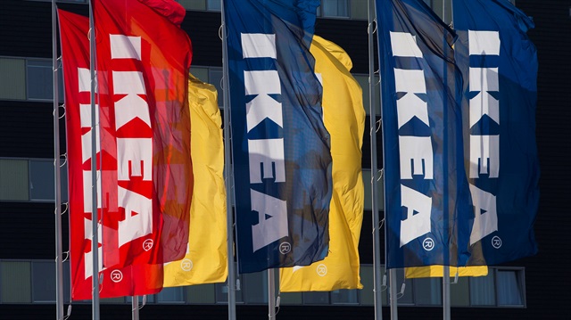 IKEA firması, gelen tepkiler üzerine, İsrail şubesinin hazırladığı katalog için özür diledi.