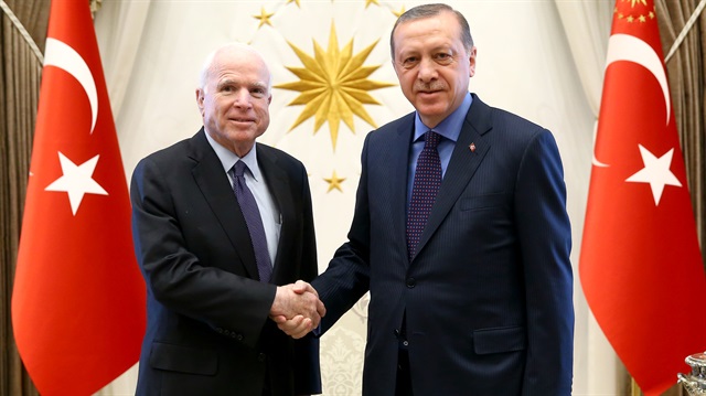  Republican Senator John McCain met Turkish President Recep Tayyip Erdoğan on Monday