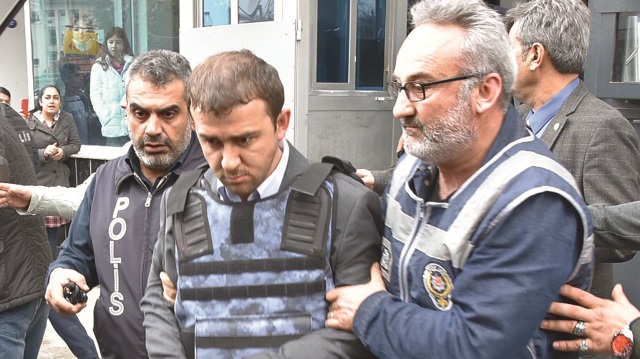Liseli Ahmet’i su kuyusuna atan üvey baba M.M. ile annesi E.M. ve üvey babanın arkadaşı Y.K. önceki gün tutuklanmıştı.