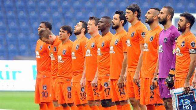 33 yaşındaki Mossoro bu sezon Başakşehir formasıyla çıktığı 25 resmi maçın 23'ünde ilk 11'de forma giydi.