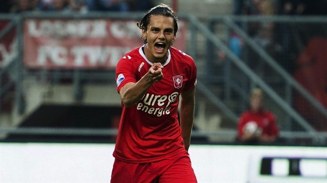 Twente'de kiralık olarak forma giyen Enes Ünal'ın kardeşi Galatasaray'a transfer oldu.