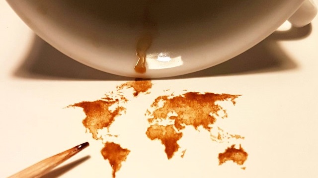 Mikro art sanatçısı Hasan Kale'nin Dünya haritası.