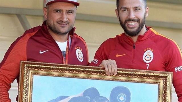 Yasin Öztekin, fotoğrafını tablo haline getiren taraftara teşekkür etti.