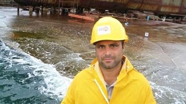 Tersanede çalışan Mustafa Coşkun, kopan halatın altında kalarak can verdi. 