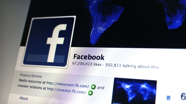 Facebook hesabına giriş yapmak isteyen bazı kullanıcılar "Hesabınız ele geçirilmiş olabilir" uyarısı aldı.