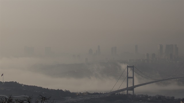İstanbul'da etkili olan sis nedeniyle İDO ve şehir hatları seferleri iptal edildi