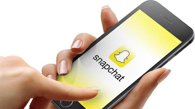 
Snap is scheduled Thursday to start selling off 200 million shares made available for its IPO. 