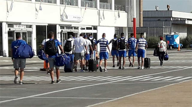Arjantin'de futbolcular uzun süredir maaşlarını alamadıkları için maça çıkmadılar.
