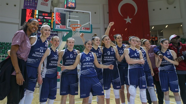 PTT Kadınlar Türkiye Kupası'nı, final maçında Bellona AGÜ'yü 77-61 mağlup eden Yakın Doğu Üniversitesi kazandı.