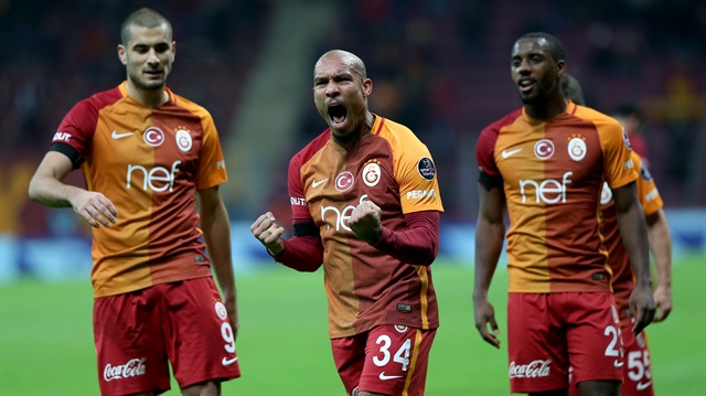 Nigel de Jong, Galatasaray formasıyla ligdeki ilk golünü Alanyaspor karşısında atmıştı. 