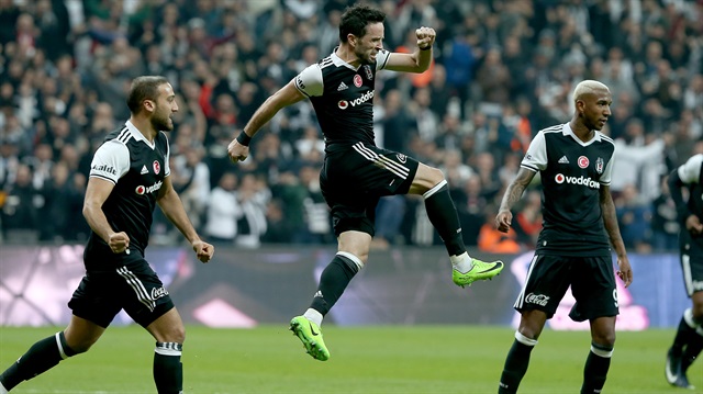 Beşiktaş, Gökhan Gönül'ün ilk golünü attığı maçta Rizespor'u 1-0 mağlup etti. 