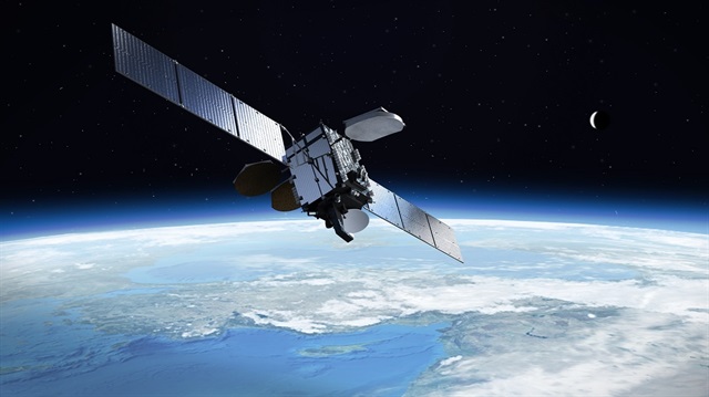 12 ülkenin uydu fırlatma kabiliyetine sahip olduğunu söyleyen Ulaştırma Bakanı Ahmet Arslan, Türkiye'nin de Uzay Ajansıyla bu ülkeler arasına gireceğini kaydetti.