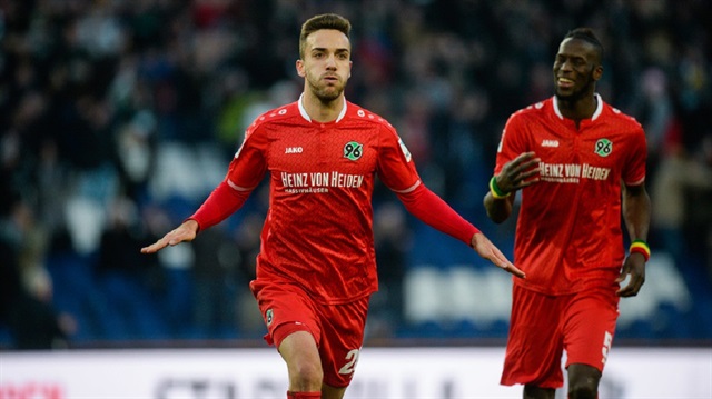 23 yaşındaki Kenan Karaman bu sezon Hannover formasıyla çıktığı 26 maçta 6 gol atarken 6 da asist yapma başarısı gösterdi.