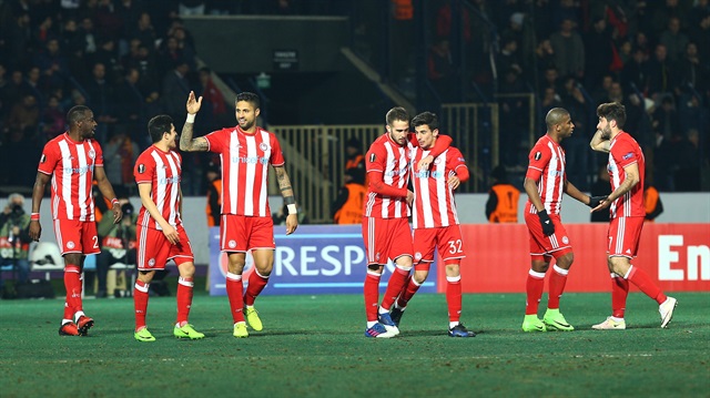 Beşiktaş'ın Avrupa'daki rakibi Olympiakos, PAOK'a 2-0 yenilerek Yunanistan Süper Ligi'nde üst üste 3. kez mağlubiyet yaşadı.
