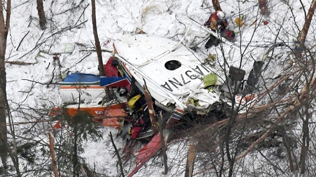 Japonya'nın orta kesimlerindeki dağlık bölgede bir kurtarma helikopterinin düşmesi sonucu 9 kişi hayatını kaybetti.
