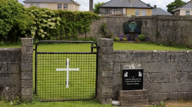 İrlanda'da Katolik kilisesine bağlı evde toplu çocuk mezarlığı bulundu
