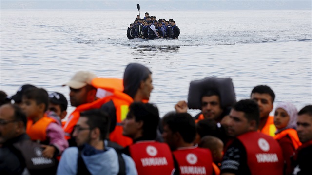 Illegal migrants arrested while crossing the aegean sea in Turkey