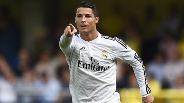 32 yaşındaki Ronaldo bu sezon Real Madrid formasıyla çıktığı 29 maçta 21 gol atma başarısı gösterdi.