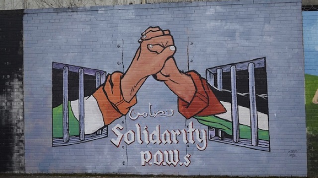 Mural in support of POWs in Palestine in Belfast, Ireland