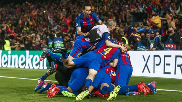 Barcelona'nın tarihi galibiyeti futbol dünyasının birinci gündemi oldu.