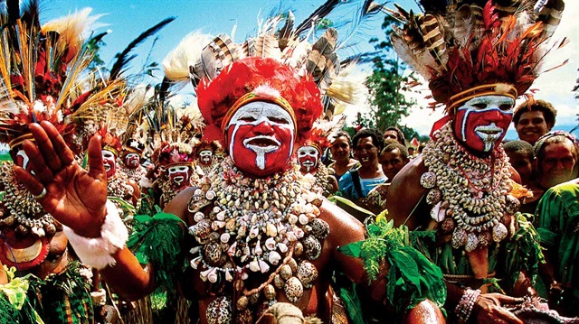 Tam 700 farklı dilin konuşulduğu bir acayip ülke: Papua Yeni Gine