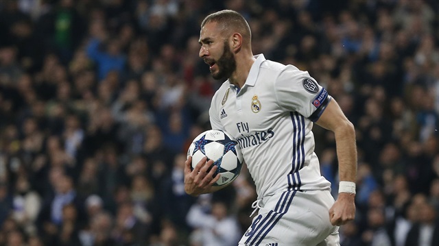 Benzema'nın milli forma altında çıktığı 81 maçta 27 golü var.