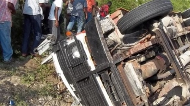Haiti'de otobüs kalabalığın içine daldı: 34 ölü