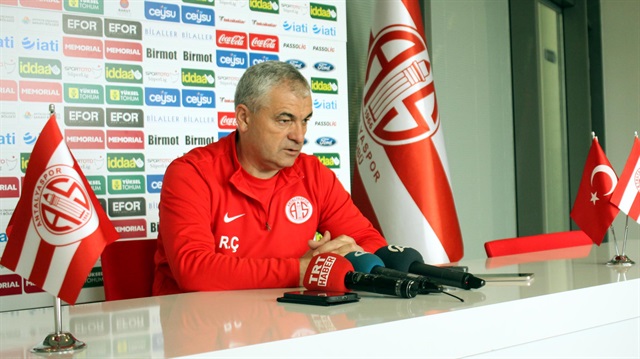 Antalyaspor Teknik Direktörü Rıza Çalımbay, Brezilyalı futbolcuları Motta'nın sezonu kapttığını açıkladı. 