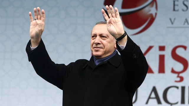 Cumhurbaşkanı Eskişehir'de vatandaşlara hitap etti.