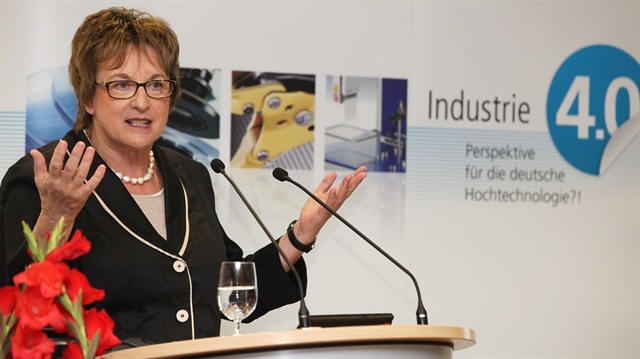 Almanya Ekonomi Bakanı Brigitte Zypries