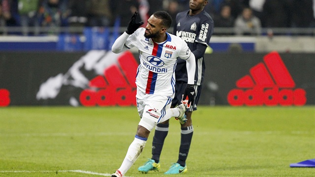 Lyon'un yıldızı Lacazette bu sezon ligde 23 gol atma başarısı gösterdi.