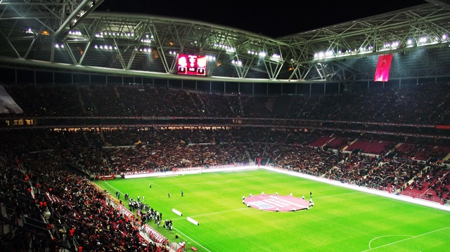 Galatasaray stadına 6 yıl sonra resmi olarak kavuştu.