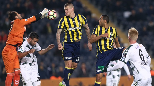 Fenerbahce v Atiker Konyaspor - Turkish Spor Toto Super Lig