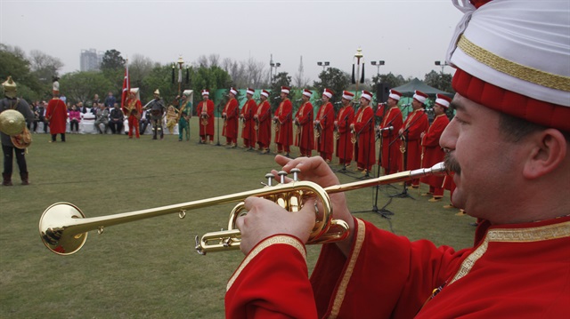 فرقة الجوقة العثمانية "مهتران" تقيم حفلا في إسلام آباد