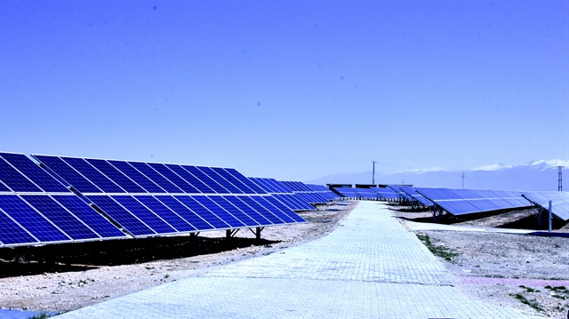 Konya'nın Karapınar ilçesi  Türkiye'nin enerji üssü oluyor.